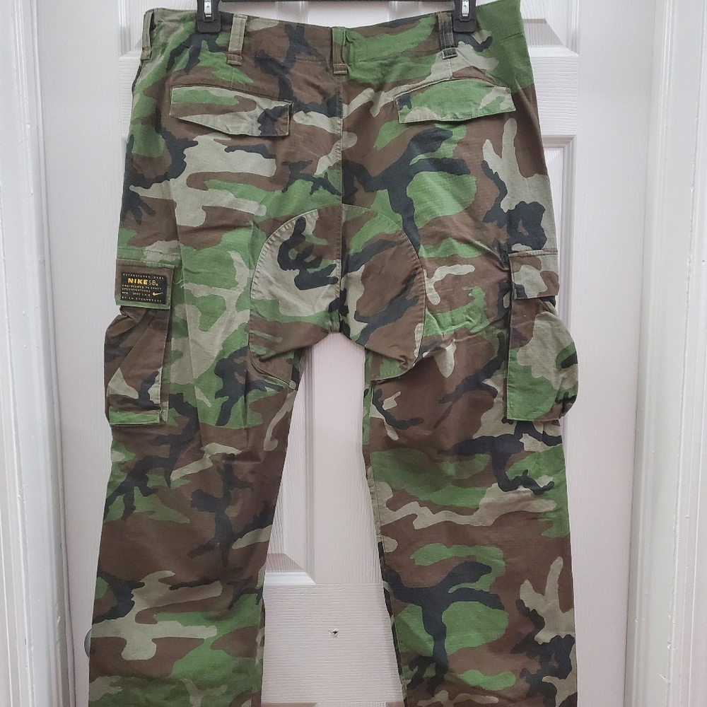 Nike SB Camo Cargo Pants